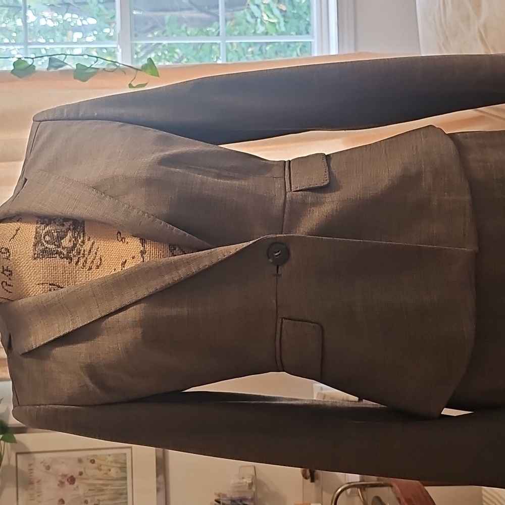 Feminine Wool Blend Ann Taylor Skirt Suit SET
